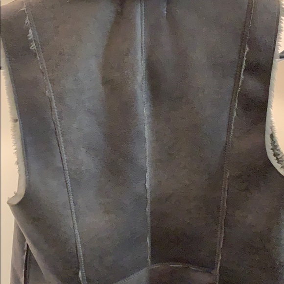 Grey Faux Fur Vest - Picture 4 of 4